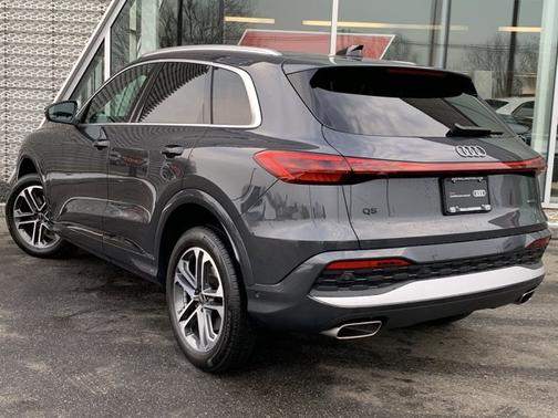 2025 Audi Q5 Premium Plus TFSI quattro S tronic