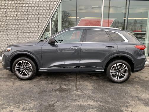 2025 Audi Q5 Premium Plus TFSI quattro S tronic