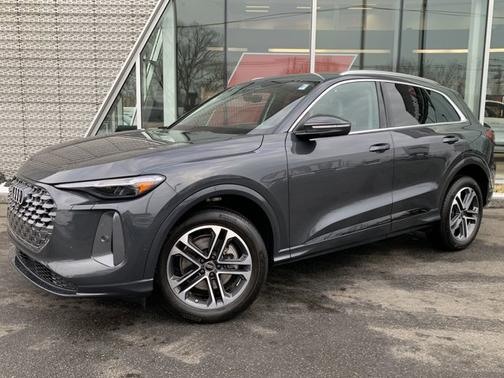 2025 Audi Q5 Premium Plus TFSI quattro S tronic