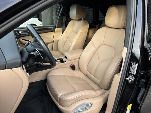 2023 Porsche Macan 4DR AWD