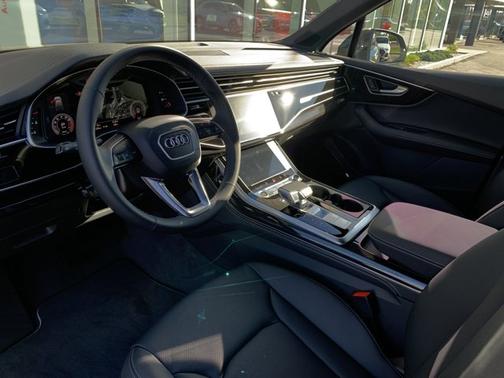 2026 Audi Q7 55 Premium Plus