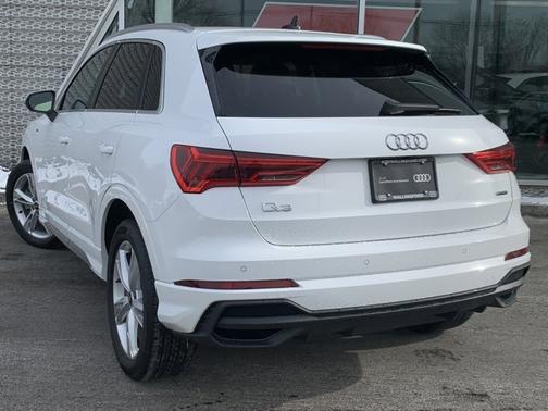 2023 Audi Q3 Premium 45 TFSI S line quattro Tiptronic