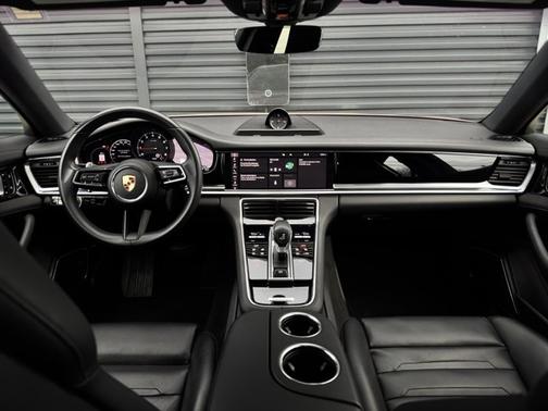 2021 Porsche Panamera 4