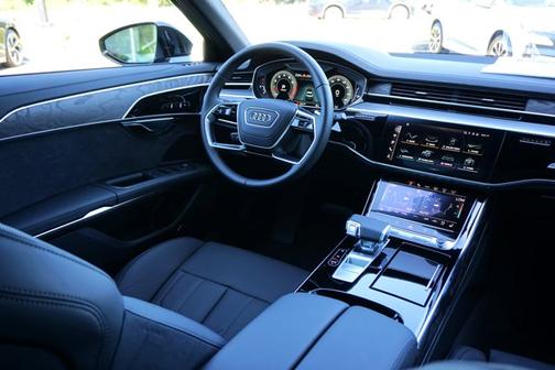 2025 Audi A8 L 55 TFSI quattro Tiptronic