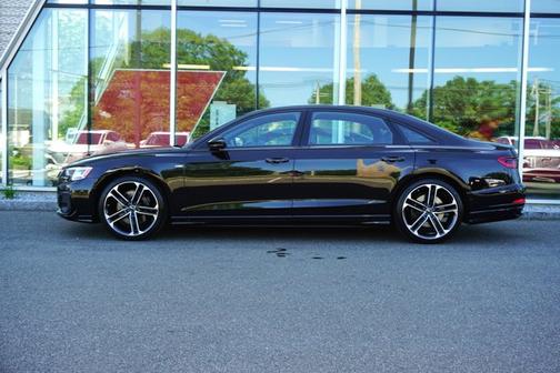 2025 Audi A8 L 55 TFSI quattro Tiptronic