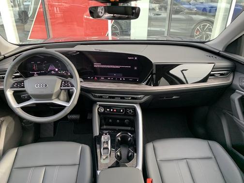 2025 Audi Q5 Premium Plus TFSI quattro S tronic