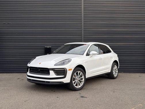 2024 Porsche Macan Base