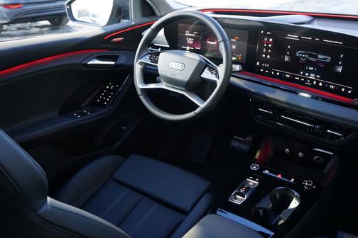 2025 Audi Q6 e-tron Premium Plus quattro