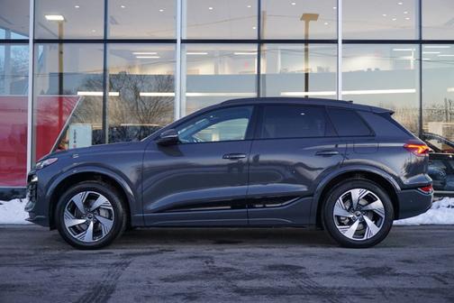 2025 Audi Q6 e-tron Premium Plus quattro
