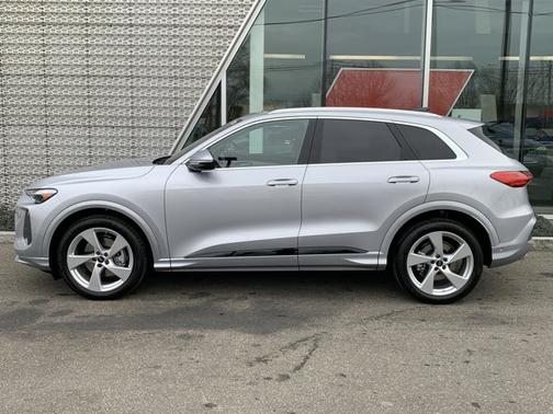 2025 Audi Q5 Prestige TFSI quattro S tronic