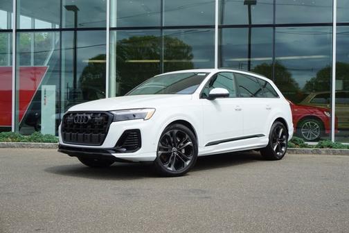 2025 Audi Q7 55 Premium Plus