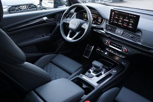 2025 Audi SQ5 3.0T Premium Plus