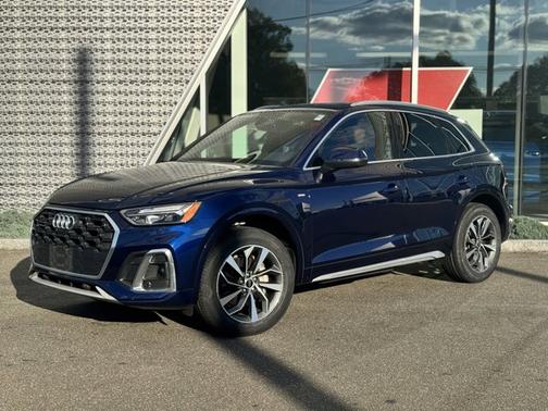2022 Audi Q5 45 S line Premium Plus