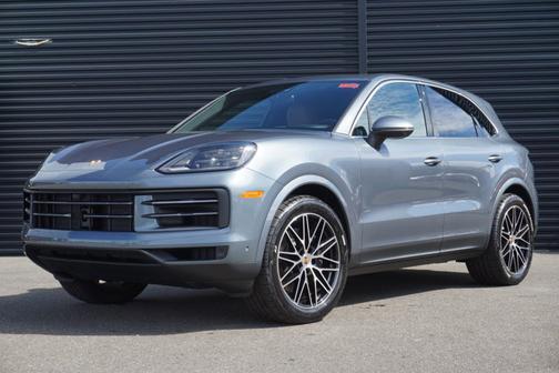 Vanadium Grey Metallic 2026 Porsche Cayenne Cayenne