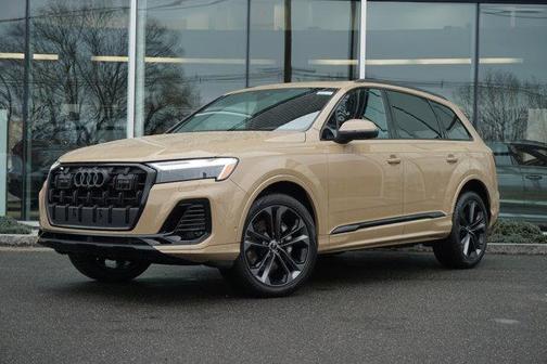 2025 Audi Q7 55 Premium Plus
