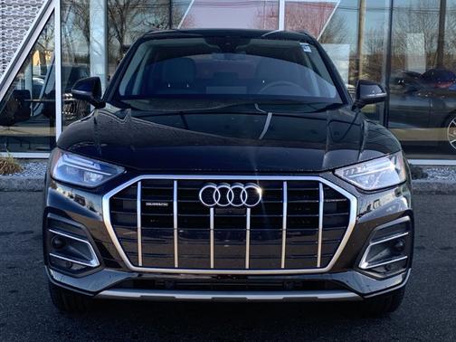 2023 Audi Q5 40 Premium Plus