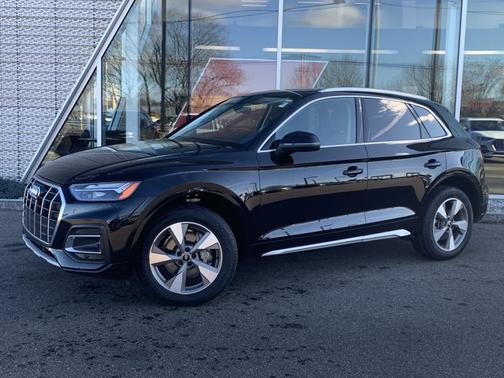 2023 Audi Q5 40 Premium Plus