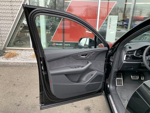 2026 Audi SQ7 4.0T Prestige