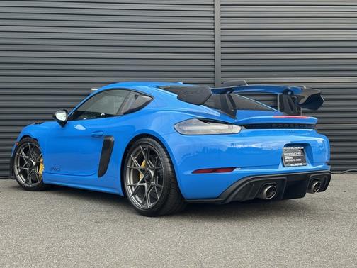2023 Porsche 718 Cayman GT4 RS