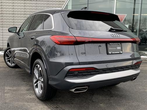 2025 Audi Q5 Premium Plus TFSI quattro S tronic