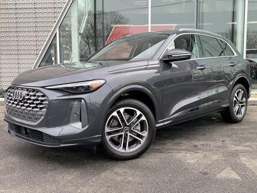 2025 Audi Q5 Premium Plus TFSI quattro S tronic