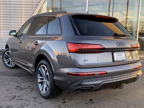 2026 Audi Q7 45 Premium