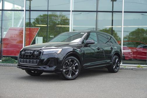 2025 Audi Q7 55 Premium Plus