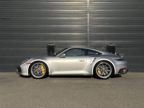 2024 Porsche 911 Turbo S