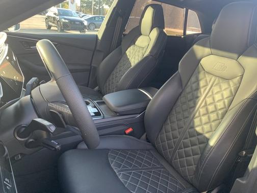 2024 Audi SQ8 4.0T Premium Plus