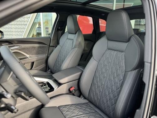 2025 Audi SQ5 3.0T Premium Plus