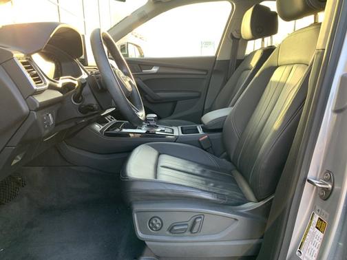 2022 Audi Q5 40 Premium Plus