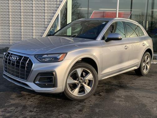 2022 Audi Q5 40 Premium Plus