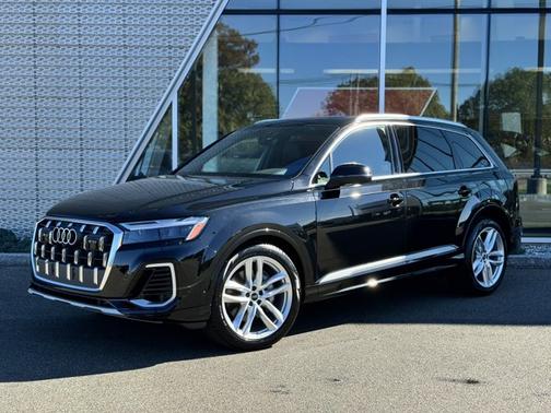 2025 Audi Q7 55 Premium Plus