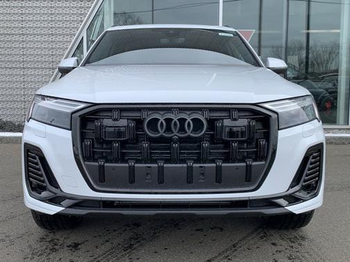 2026 Audi Q7 45 Premium