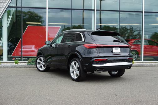 2025 Audi Q5 Premium Plus