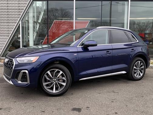 2022 Audi Q5 45 S line Premium Plus