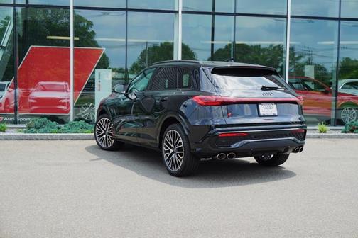 2025 Audi SQ5 3.0T Premium Plus