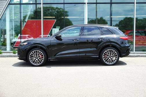 2025 Audi SQ5 3.0T Premium Plus