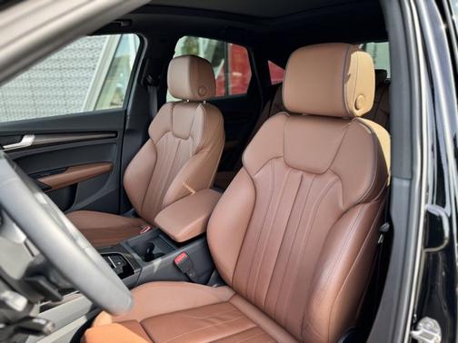 2023 Audi Q5 45 S line Premium