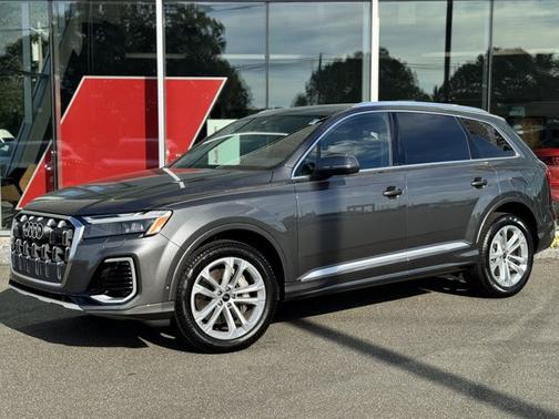 2025 Audi Q7 55 Premium Plus