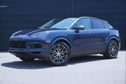 Algarve Blue Metallic 2026 Porsche Cayenne Cayenne