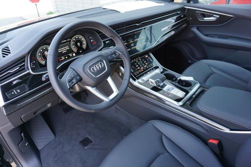 2025 Audi Q7 Premium Plus