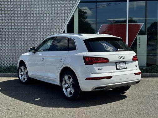 2018 Audi Q5 2.0T Premium Plus