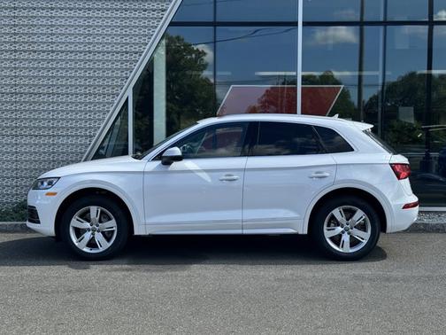 2018 Audi Q5 2.0T Premium Plus