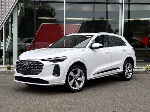 2025 Audi Q5 Premium Plus
