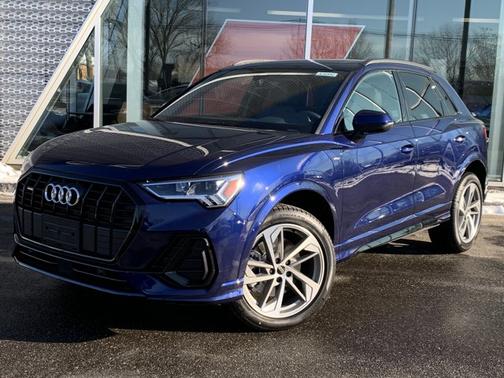 2025 Audi Q3 Premium 45 TFSI S line quattro Tiptronic
