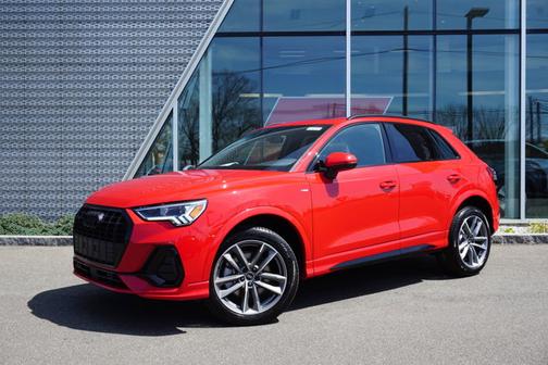 2025 Audi Q3 Premium 45 TFSI S line quattro Tiptronic