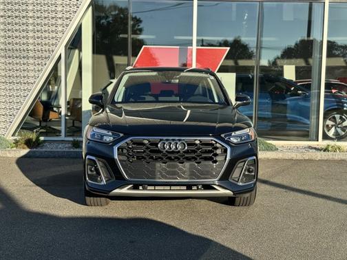 2023 Audi Q5 45 S line Premium