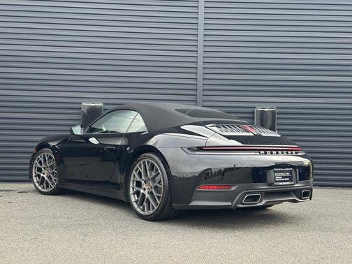 2025 Porsche 911 Carrera