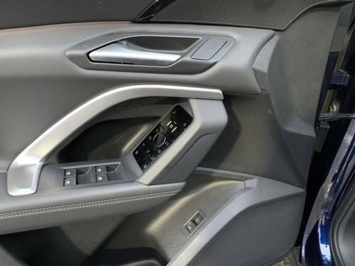 2025 Audi Q5 Premium TFSI quattro S tronic